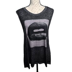 Express One Eleven Graphic Lips Festival Sleeveless Oversized Black T-Shirt - XL